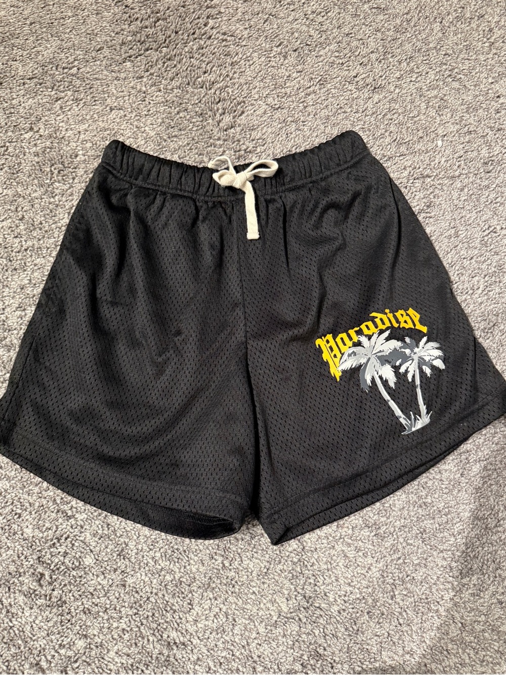 Men’s mesh shorts